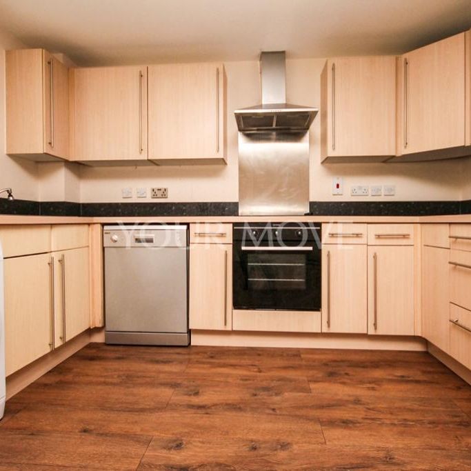 2 bedroom flat to rent - Photo 1
