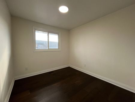 For Lease - 617 West 5th Street, Hamilton, Ontario - Photo 3