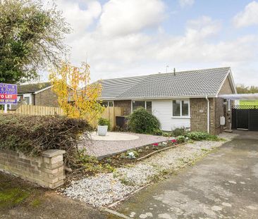 2 bedroom semi-detached bungalow to rent - Photo 3