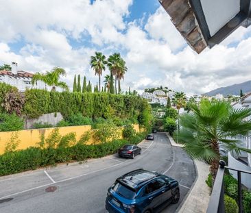 Apartment in Nueva Andalucía, Costa del Sol - Photo 2