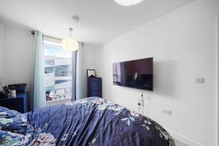 3 bedroom apartment to rent - Photo 4