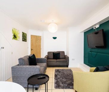 5 bedroom house to rent - Photo 1