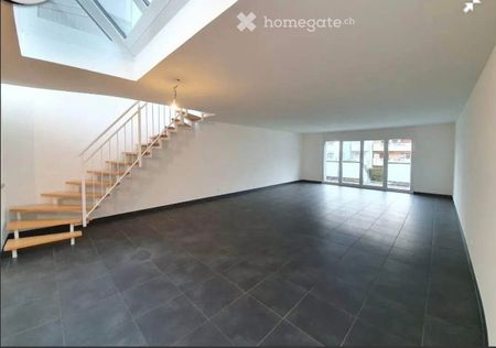 À REMETTRE RAPIDEMENT – Apparemment 3,5 pièces de 116m2, avec jardin et 30m2 de terrasses - Photo 2