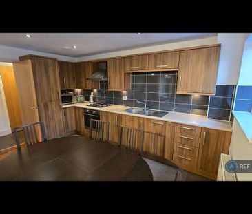 2 bedroom flat to rent - Photo 3