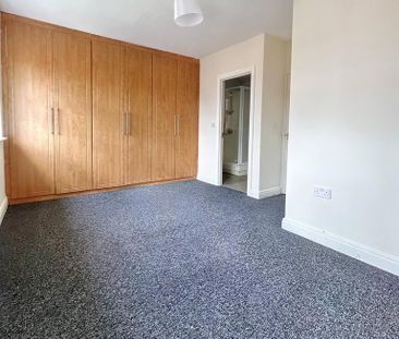 3 bedroom townhouse to rent - Photo 4