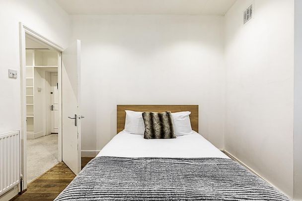 3 bedroom flat to rent - Photo 1