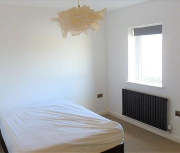 2 bedroom ground floor flat to rent - Photo 1