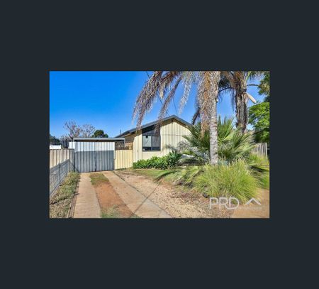 2 Caloola Court, Mildura, Vic 3500 - Photo 2