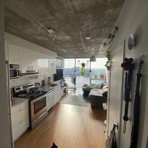 Griffintown Studio Lease Transfer with Waterfront View - Photo 2