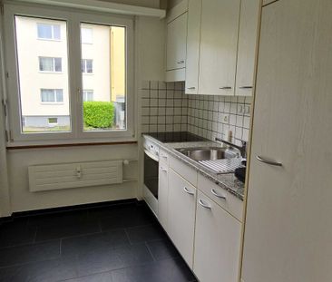 Charming 3-room apartment with balcony in quiet neighborhood - Foto 3