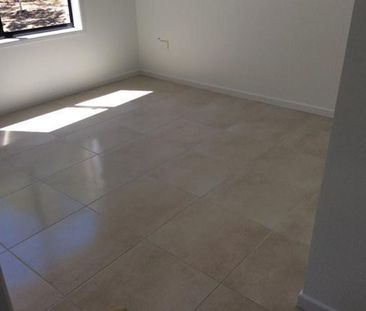 Modern home with waterfront views - Photo 2