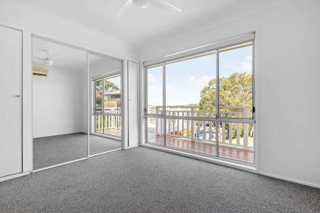 Space and Views! - Photo 2