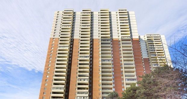 For Lease - 1 Massey Square Unit# 2817, Toronto, Ontario - Photo 1