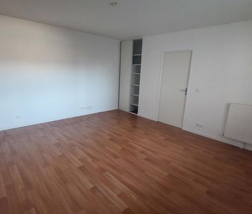 location Appartement T2 DE 50.95m² À AUBERVILLIERS - Photo 1