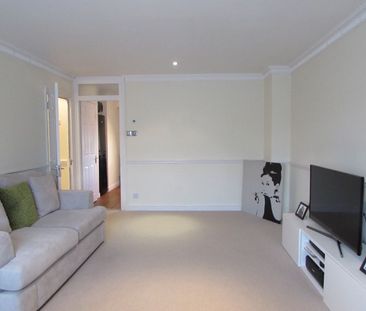 2 Bed Penthouse, Albemarle Road, BR3 - Photo 5