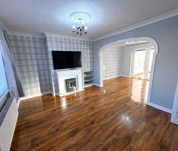 3 bedroom semi-detached house to rent - Photo 1
