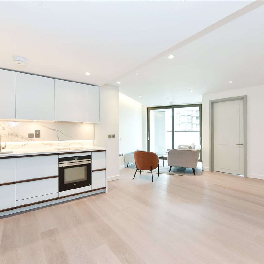 This stunning and ultra modern two bedroom two bathroom apartment set in an exclusive development. - Photo 1