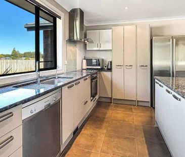 KINGSWELL - 3 BEDROOMS - Photo 3