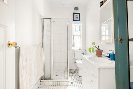 Peaceful ground floor one-bedroom apartment - Photo 3