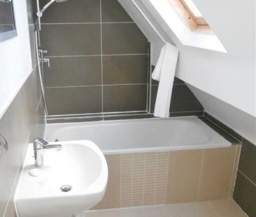 Knighton Drive, Leicester - Photo 4