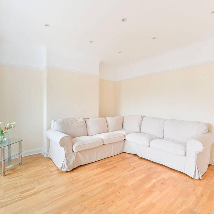 2 bedroom maisonette to rent - Photo 1