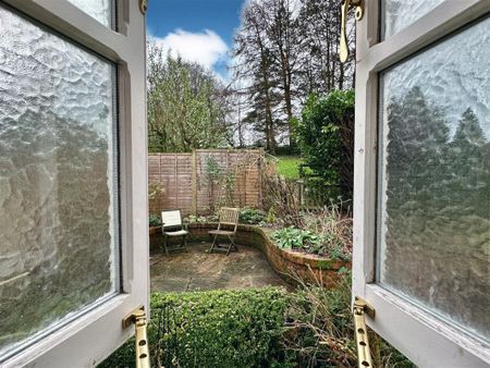 Wheston Bank, Tideswell, Buxton - Photo 4