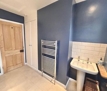 3 bedroom terraced house to rent - Photo 4