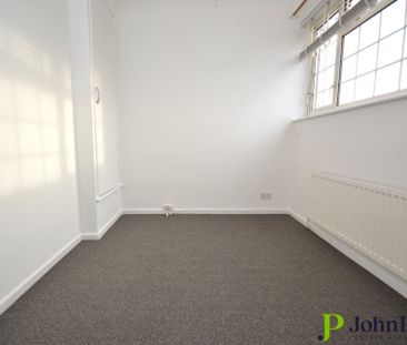 Fielding Close, Walsgrave, Coventry, West Midlands, CV2 2BX - Photo 2