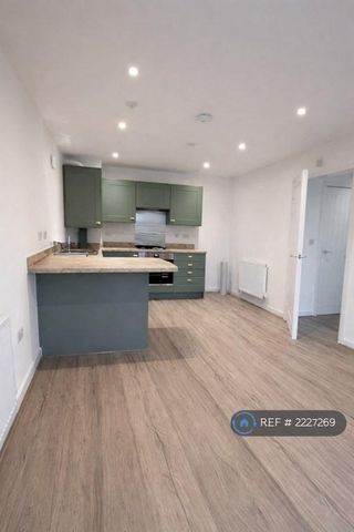 2 bedroom flat to rent - Photo 5