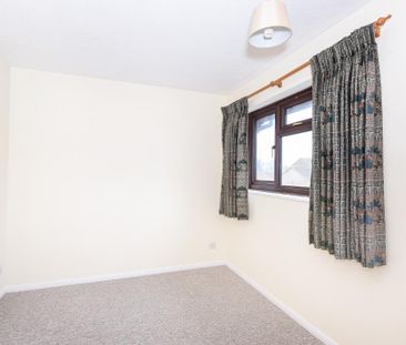 2 bedroom semi-detached house to rent - Photo 5