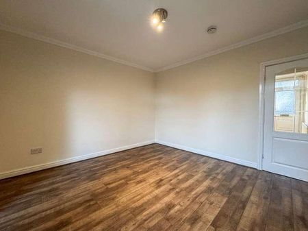 Queens Road, Fletton, Peterborough, PE2 - Photo 2