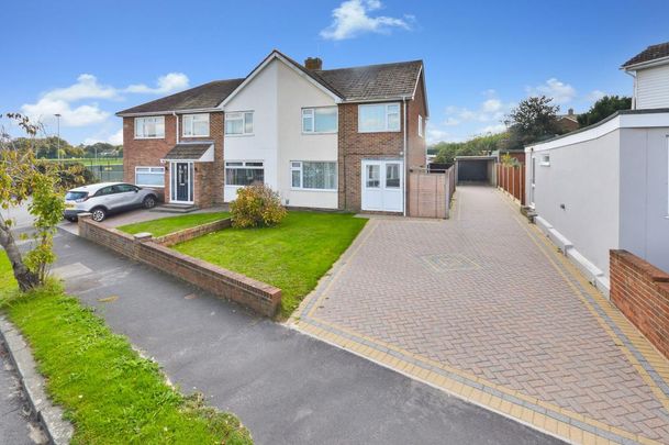 3 bedroom semi-detached house to rent - Photo 1