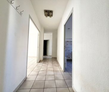 NIMES - T3 de 85 m² en RDC avec TERRASSE et JARDIN - SECTEUR MONTAU... - Photo 3
