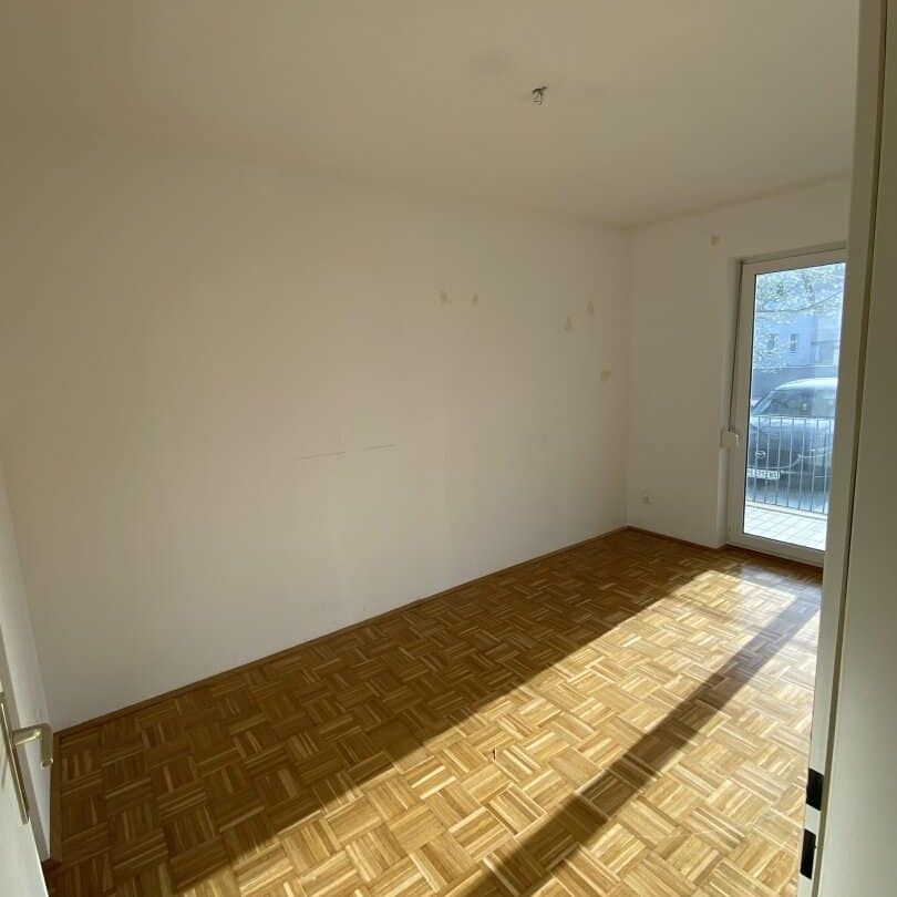 Christkindl Aktion – einem Monat MIETFREI!!! Moderne 3-Zimmer-Wohnung mit Loggia, Terrasse und Parkplatz - Photo 1