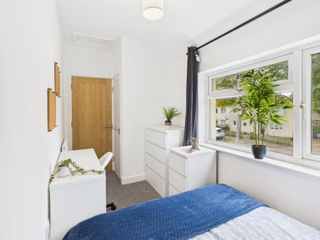 6 bedroom terraced house to rent - Photo 5