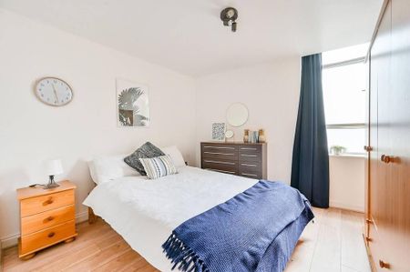 2 Bed Flat, Wallis House, TW8 - Photo 3