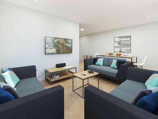 Deluxe Ensuite - Photo 1