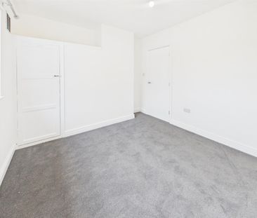 Willow Road, Loughborough, LE11 2JX - Photo 1