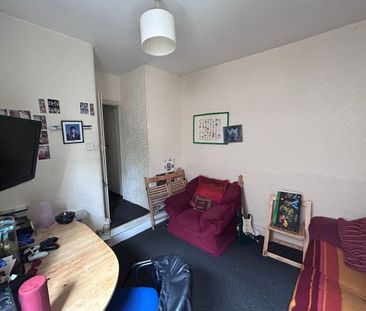 Room in a Shared House, Stanbury Avenue, BS16 - Photo 1