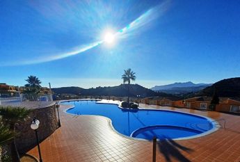 Apartment with 2 bedrooms with swimming pool LONG TERM