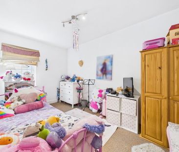 60 The Demesne, Hillsborough Road, Carryduff, Belfast, BT8 8GU - Photo 4