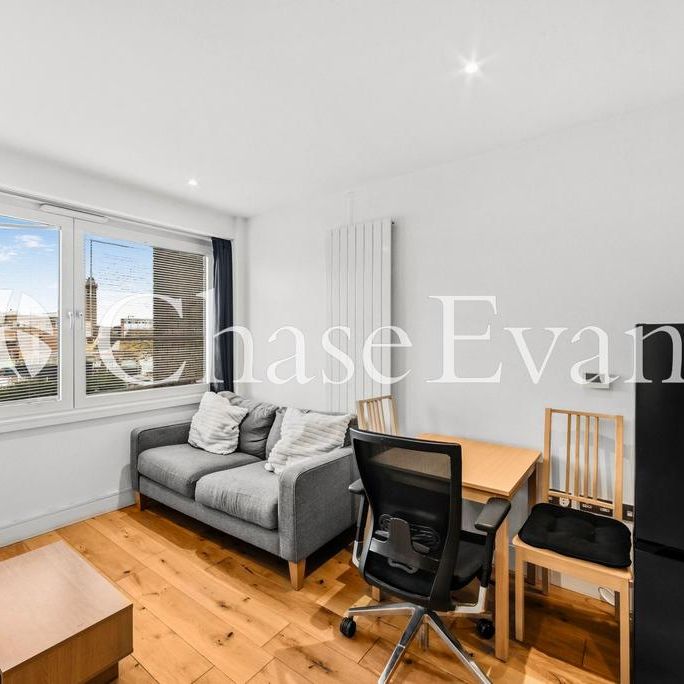 Studio to rent - Photo 1