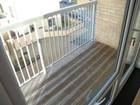 Avontar Court, South Ockendon, Property for rent - Photo 4