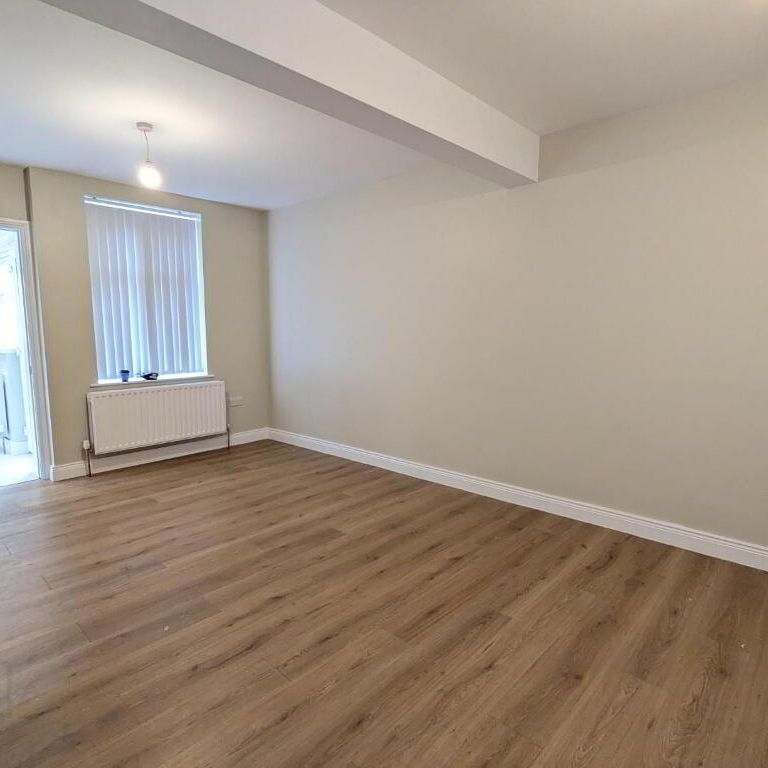 8 Valentia Place, Newcastle, BT33 0EH - Photo 1