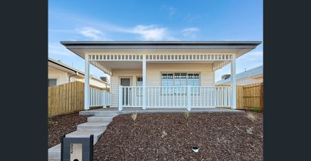 🏠 Brand New 4-Bedroom in Eynesbury - $350pw - Photo 4