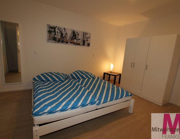 Miete inkl. Nebenkosten: 950 € pro Monat, plus Strom, plus Heizung - Photo 1