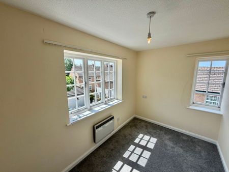 Eastgate Gardens, Taunton, Somerset - Photo 5