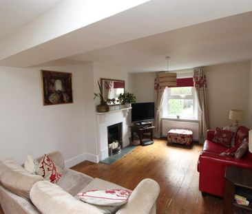 4 bedroom House To Let - Photo 1