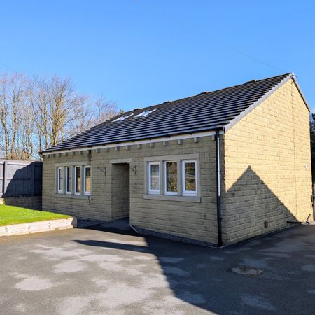 3 bedroom detached house to rent - Photo 4