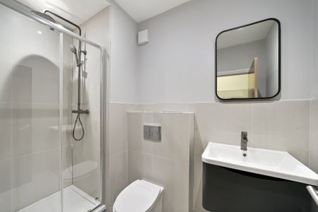 2 bed flat to rent in Richmond Hill, Bournemouth, BH2 - Photo 4